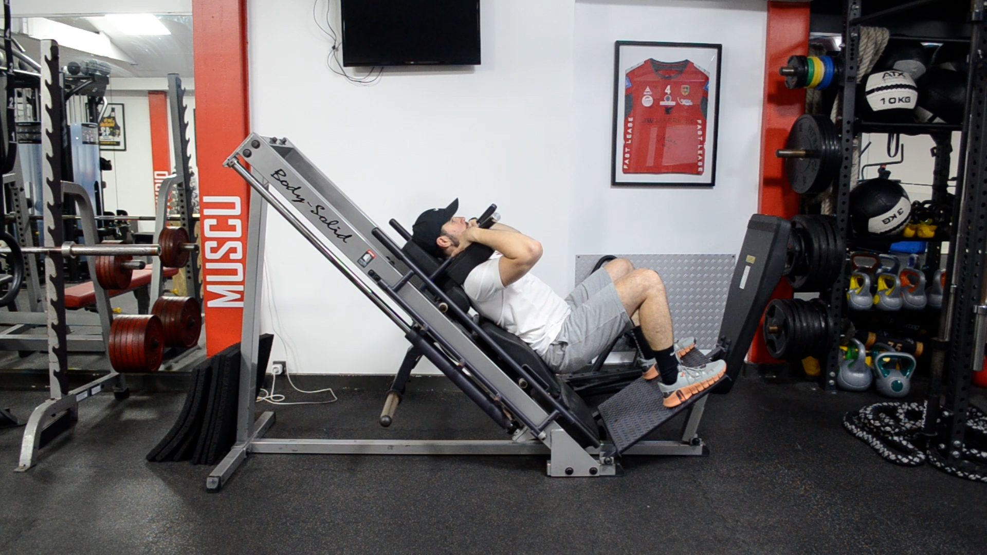 Hack Squat