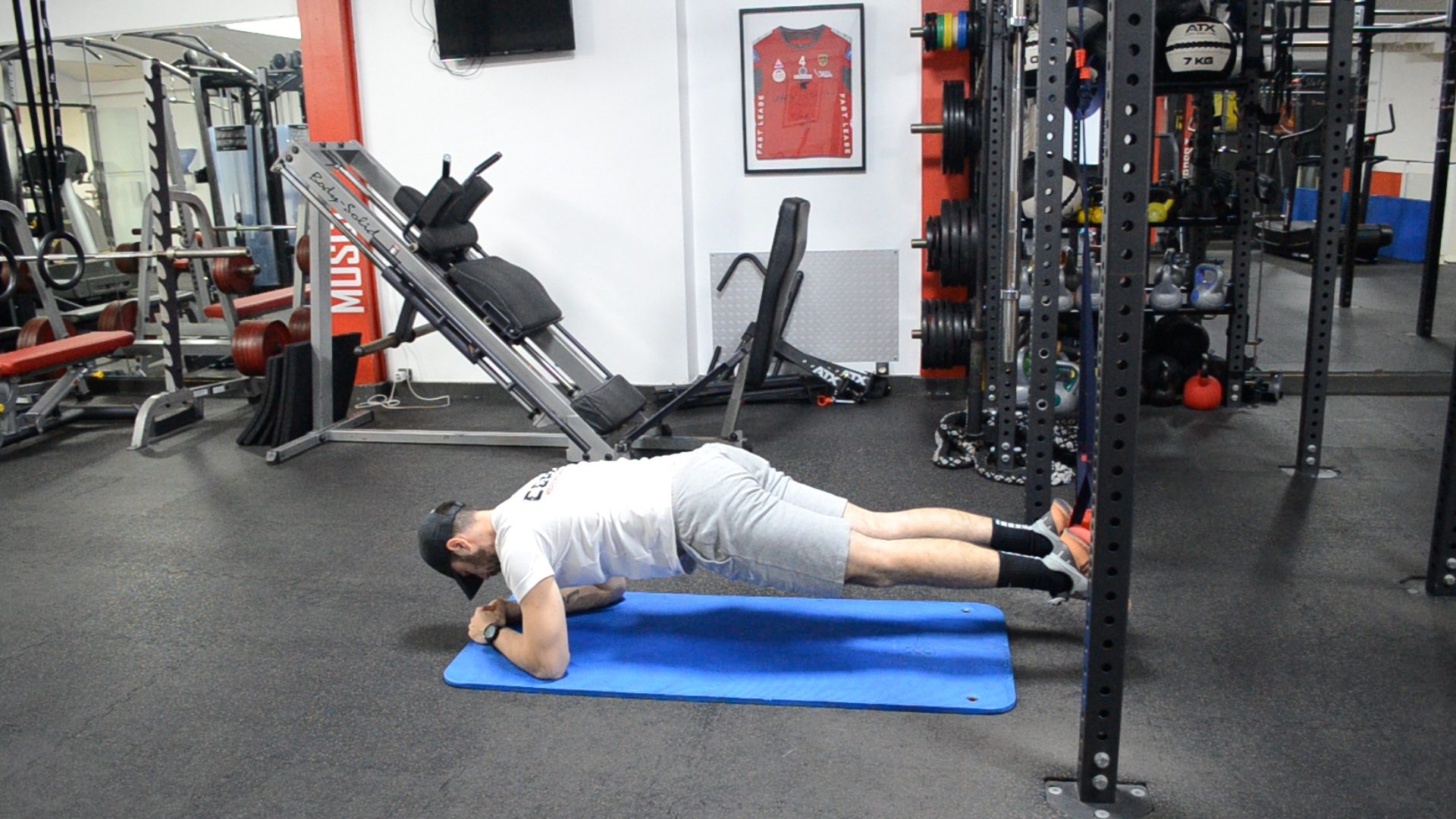 Gainage Coude au TRX