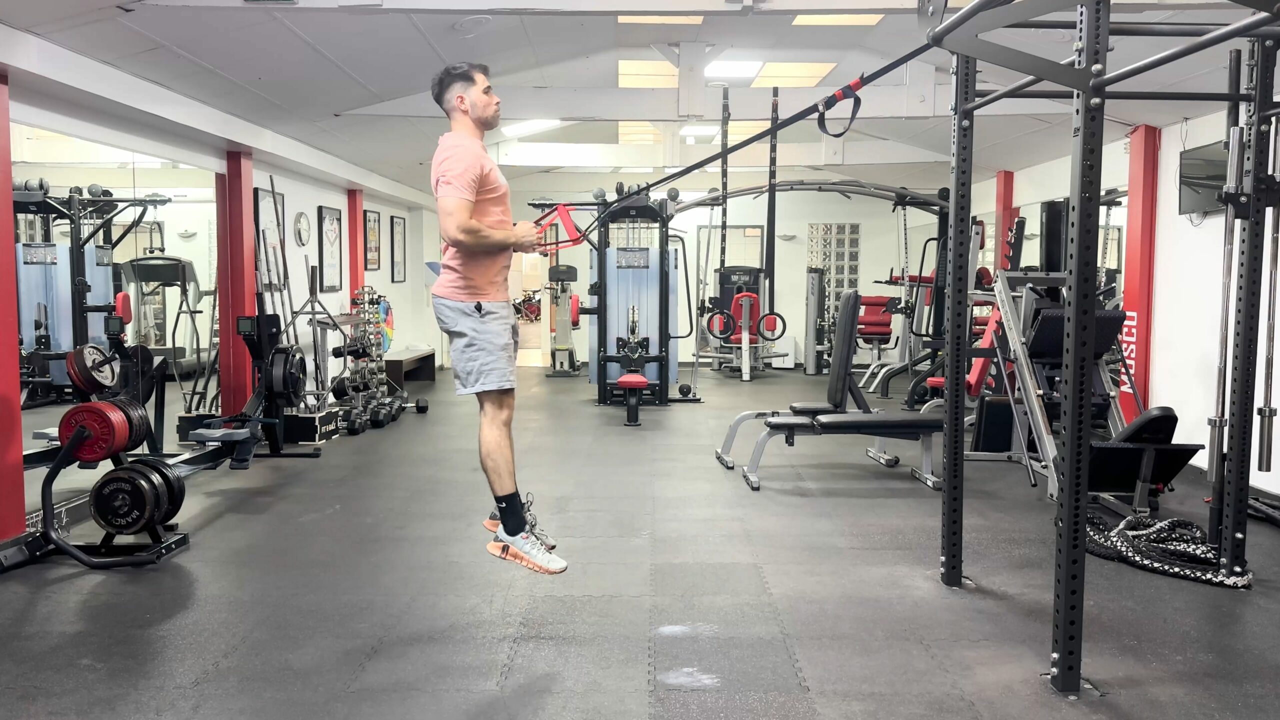 Squat Jump TRX